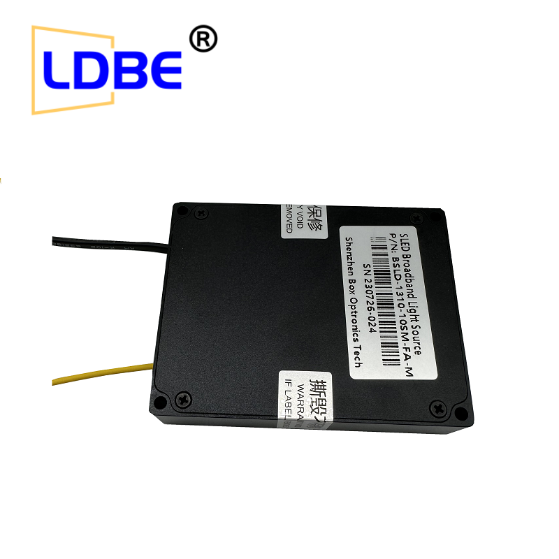 830nm 840nm  850nm 5mW SLD宽带光源保偏光纤  3dB带宽55nm 70*90*15mm OCT系统搭建 